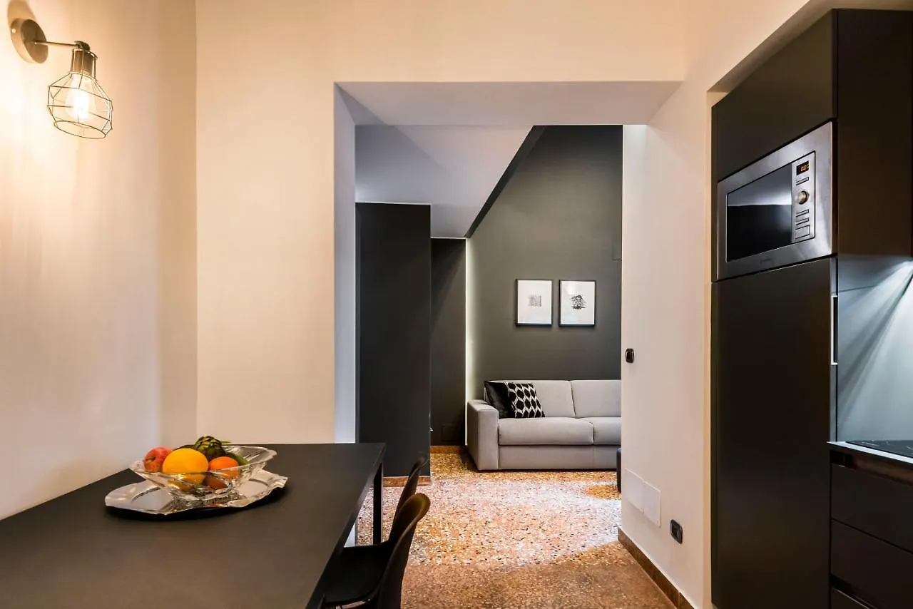 Design Club Collection Apartment Bologna Italy