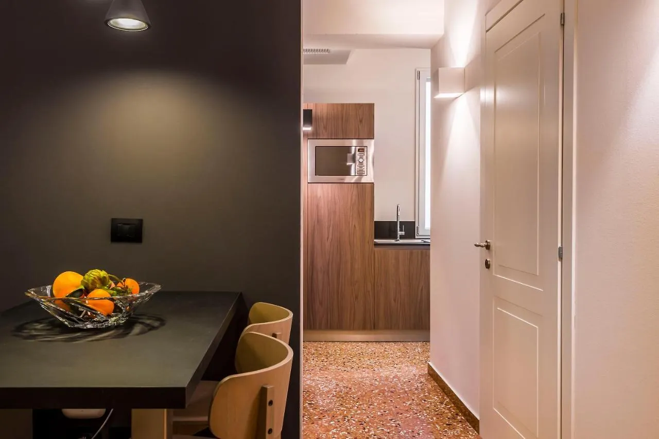 Design Club Collection Apartment Bologna