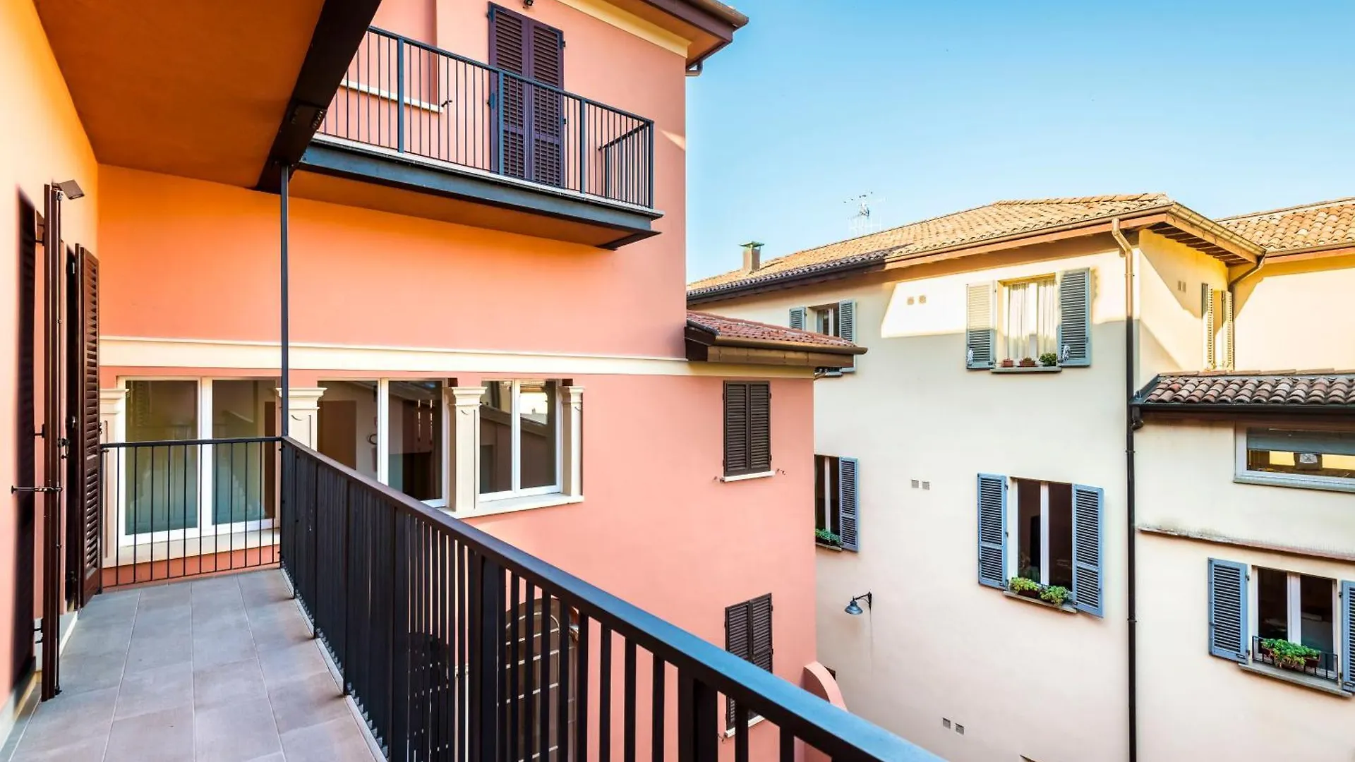 Design Club Collection Apartment Bologna